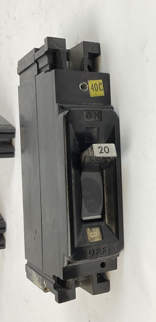 FEDERAL PACIFIC ELECTRIC NEF213020 CIRCUIT BREAKER 1POLE 277VAC 20A***LOTOF3***