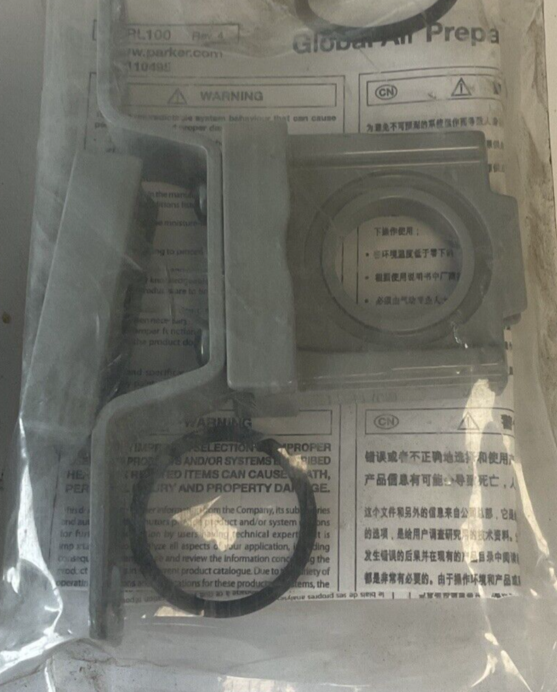 PARKER P32KA00MT BODY CONNECTOR W/ T-BKT ***LOTOF2***