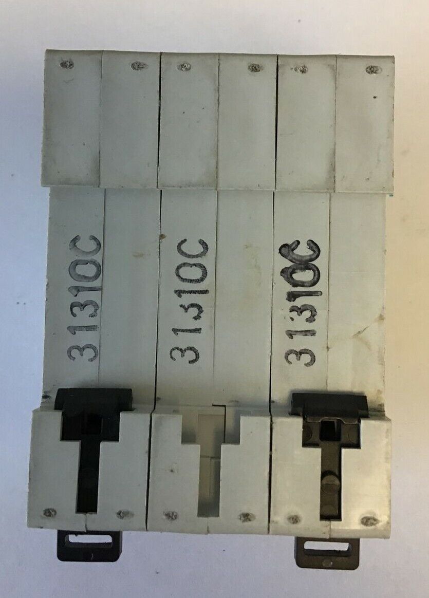 ALLEN BRADLEY 1492-SP3C100 CIRCUIT BREAKER SER.C 415VAC 10A
