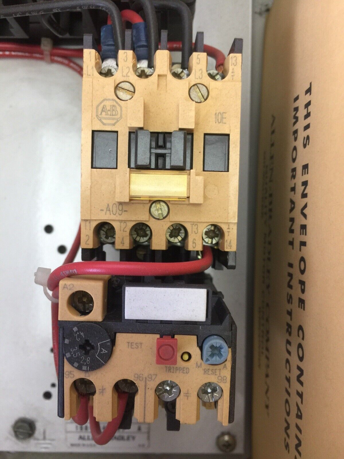 ALLEN BRADLEY 198-E14A08A07 MOTOR CONTROL 480V 2HP 198-M14P08T 112-A09ABB42-1