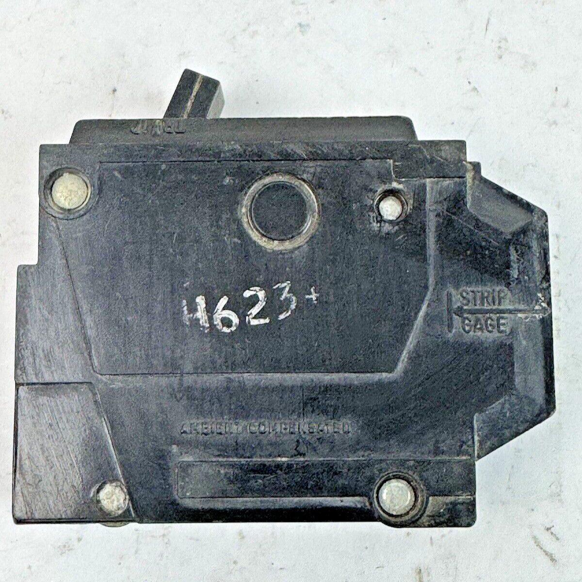 GE *LOT OF 3* - THQL1120 - CIRCUIT BREAKERS - 1 POLE, 20 A, 240 VAC, TYPE THQL