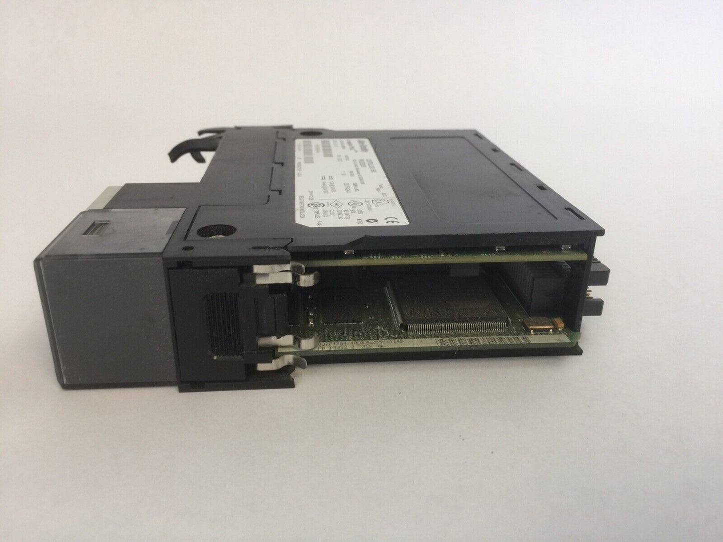 ALLEN BRADLEY 1756-L61 SER B LOGIX PAC CONTROLLOGIX 5561 PROCESSOR F/W REV 1.10