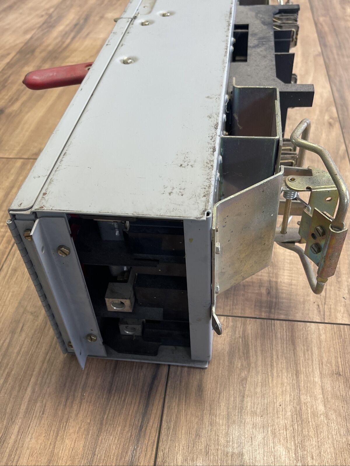 GE ADS36060HD FUSIBLE PANELBOARD SWITCH UNIT 60A 600V 50HP 3P SPECTRA SERIES