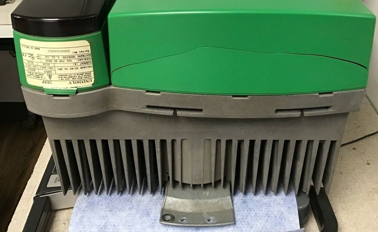 CONTROL TECHNIQUES UNI3203LV SPINDLE DRIVE 25HP 50/60HZ 3PH 240V 60A UNIDRIVE V3