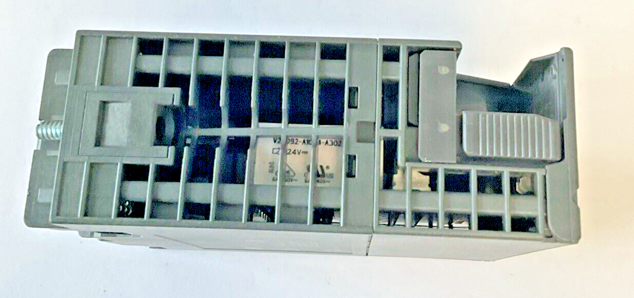 SIEMENS 6ES7 322-1HH01-0AA0 SIMATIC S7 DIGITAL OUTPUT