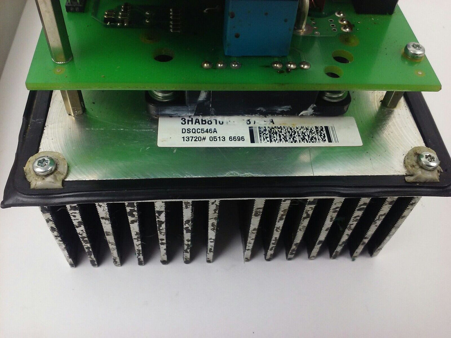 ABB INMOTION 3HAB8101-18/09A SERVO DRIVE DSQC546A, COVER W/ SCREWS ARE BROKE