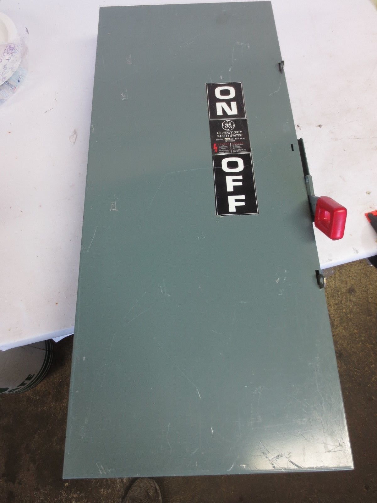 GEN. ELECTRIC NP1578001A / TH3364 HEAVY DUTY SAFETY SWITCH, 200A, 600V, MAX 60HP