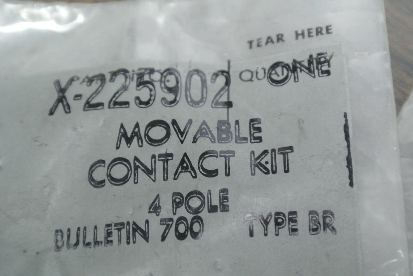 ALLEN-BRADLEY X-225902 4-POLE MOVABLE CONTACT KIT / TYPE BR / NEW SURPLUS