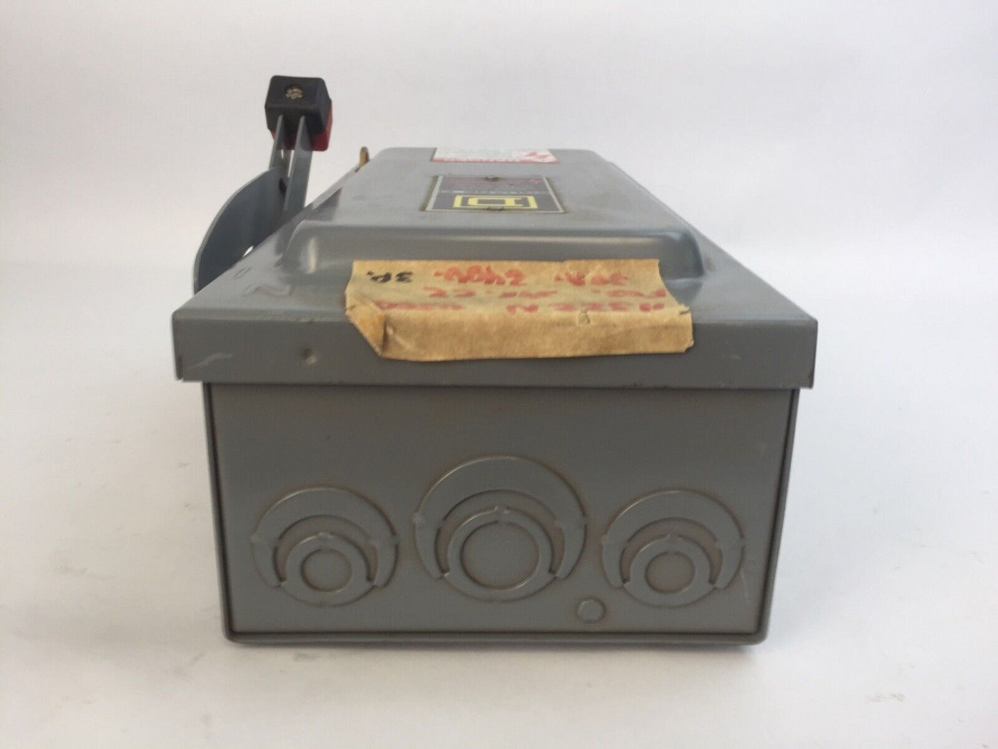SQUARE D H321 FUSIBLE SAFETY SWITCH SER E2 30A 240VAC 7.5HP 3PH TYPE 1 ENCLOSURE