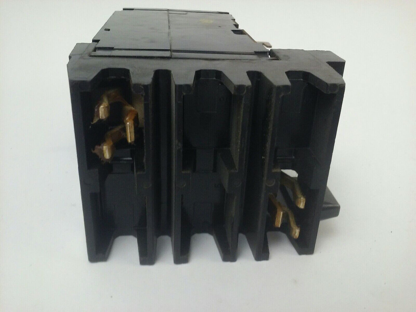SQUARE D KA26020AC SERIES 2 THERMAL-MAGNETIC CIRCUIT BREAKER 2P 20A 600VAC 25KA