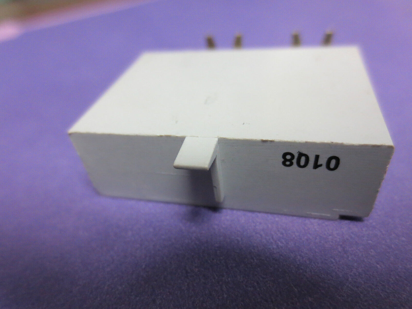 ALLEN BRADLEY 100-FSV136 Ser. A - SURGE SUPPRESSOR