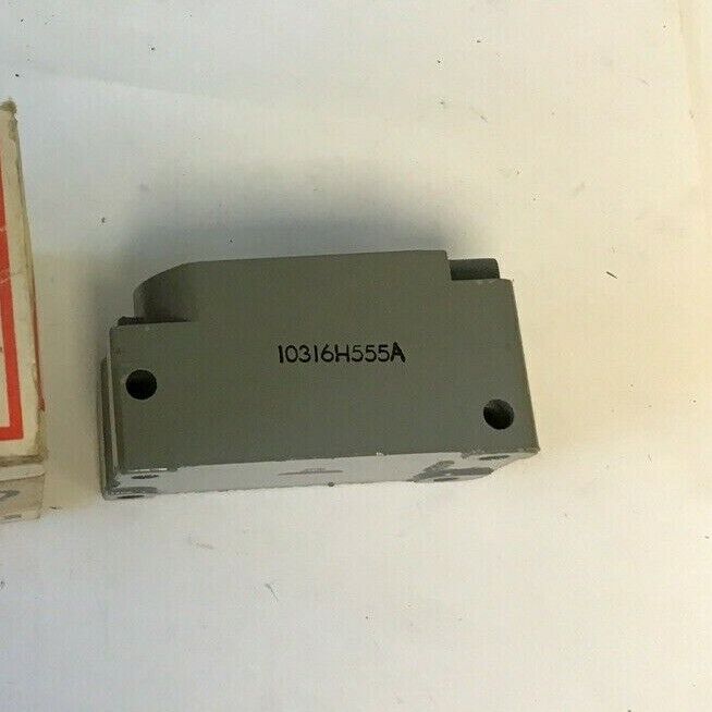 CUTLER HAMMER 10316H555 LIMIT SWITCH RECEPTACLE