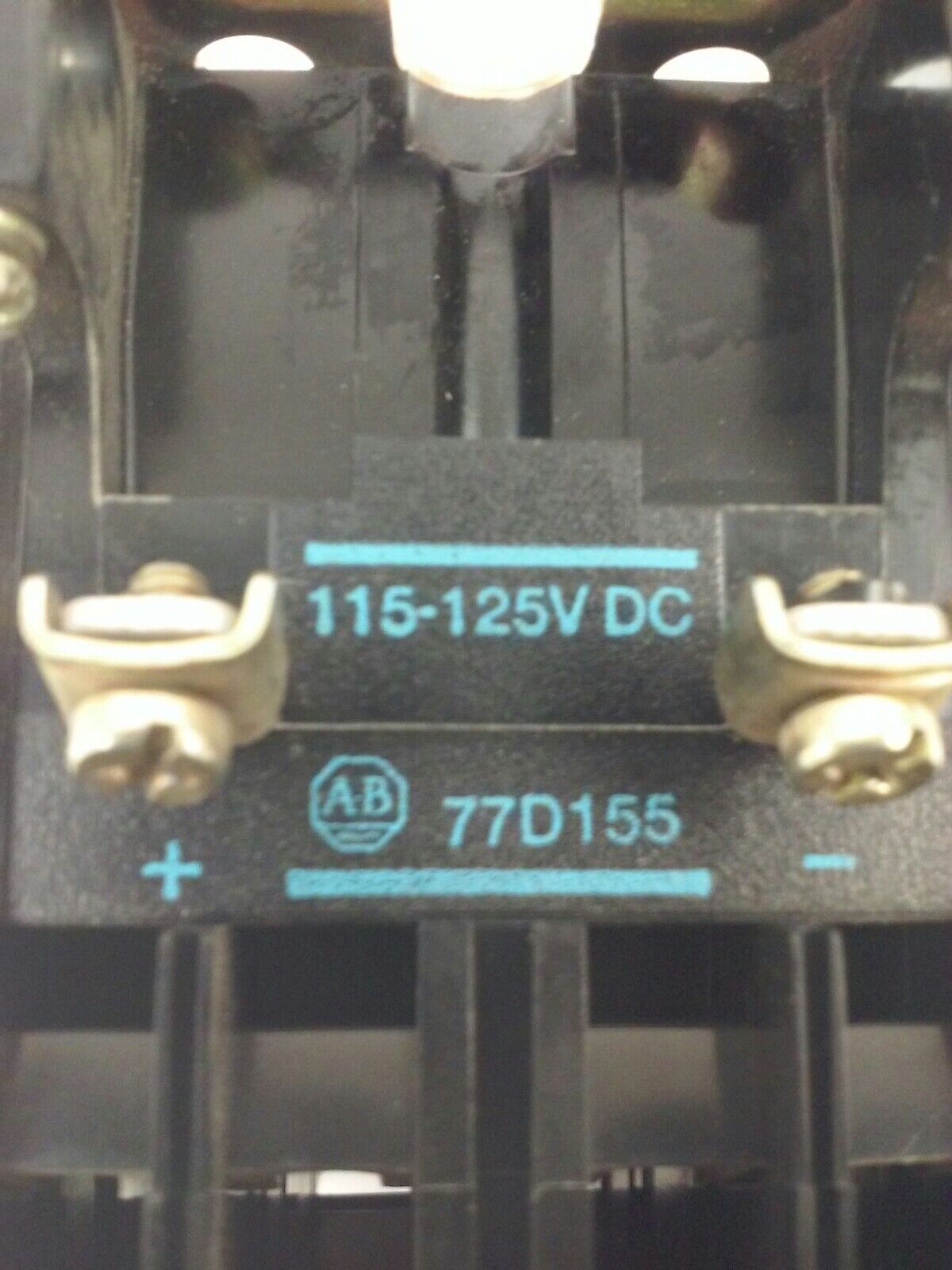 ALLEN BRADLEY 700DC-R220Z1 SER.B, 600V, 30A, 115-125V DC COIL, MISSING PARTS