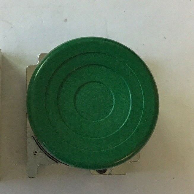 CUTLER HAMMER 10250T123 MUSHROOMHEAD GREEN SER.A2 PUSH BUTTON