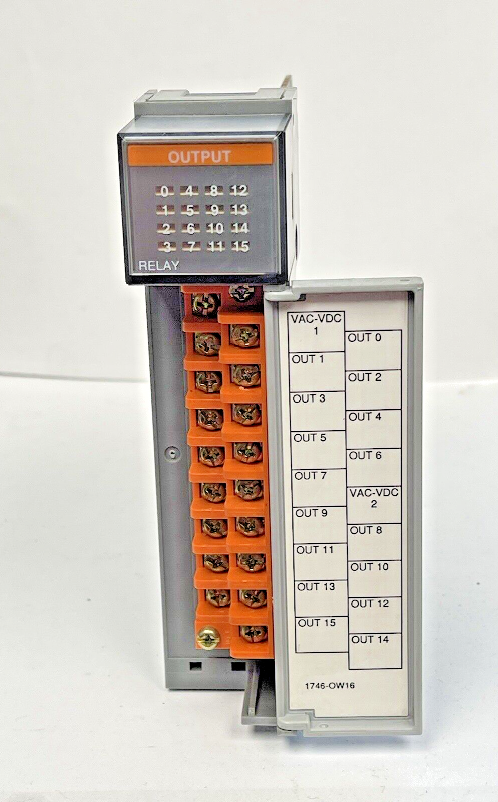 ALLEN BRADLEY - 1746-OW16 SER. C - SLC 500 ANALOG OUTPUT MODULE