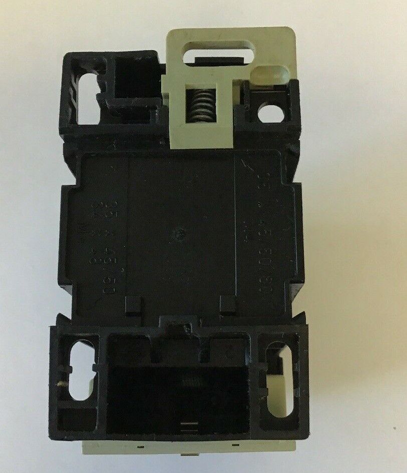 TELEMECANIQUE LP1D1810 CONTACTOR 600VAC
