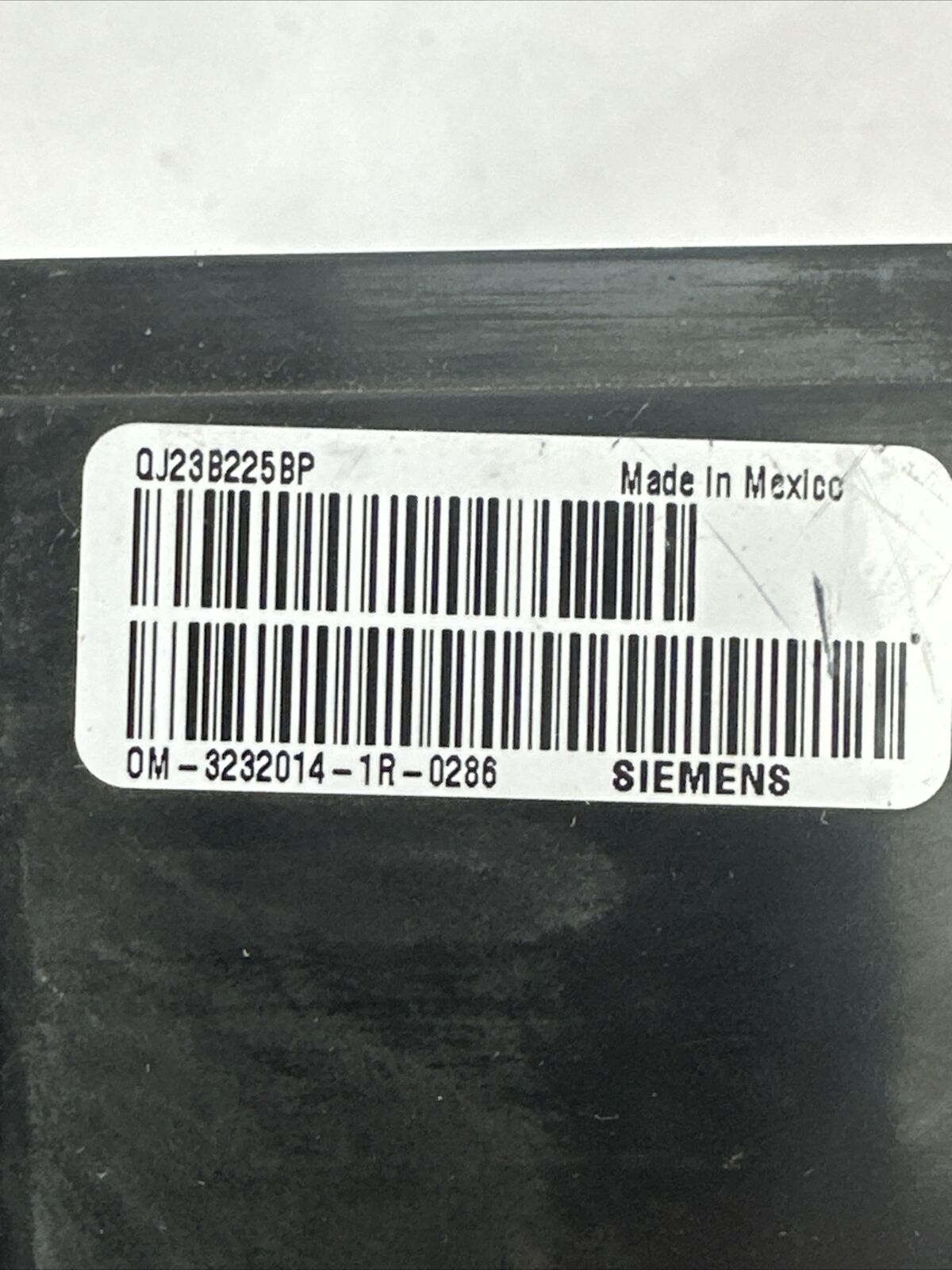 SIEMENS QJ23B225BP CIRCUIT BREAKER 240VAC 225AMP 3POLE HACR TYPE QJ23B225