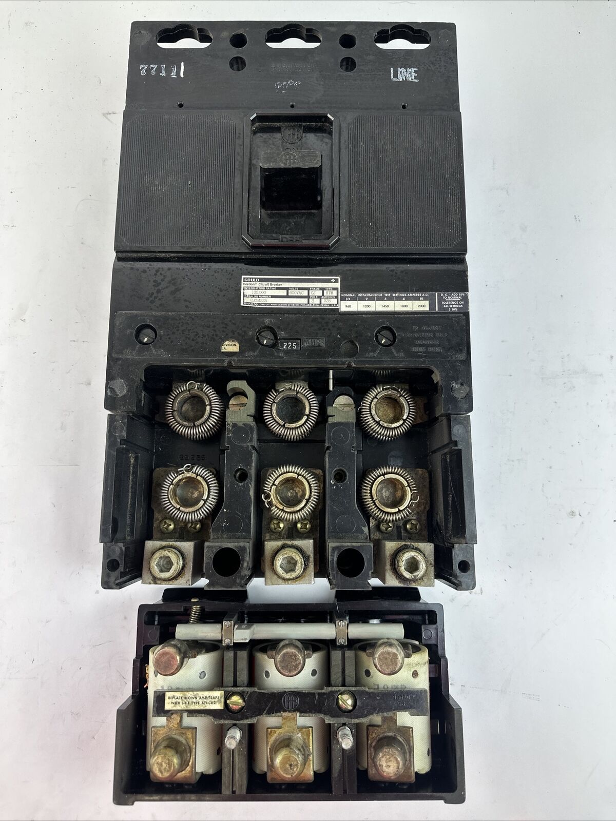 GOULD CJ3M225 CIRCUIT BREAKER 600VAC 225A 3POLE A6KA CURRENT LIMITING