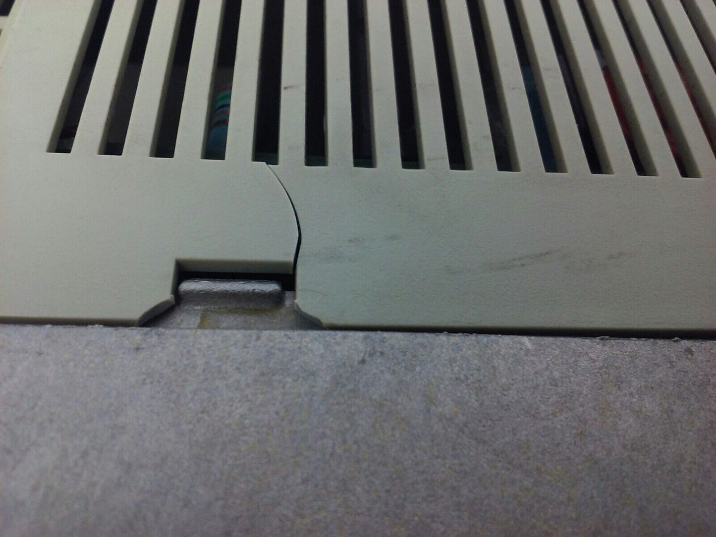ALLEN BRADLEY 1305-BA03A SER. C, AC DRIVE, INPUT: 380/460V, 2.2A, 50/60HZ, PARTS
