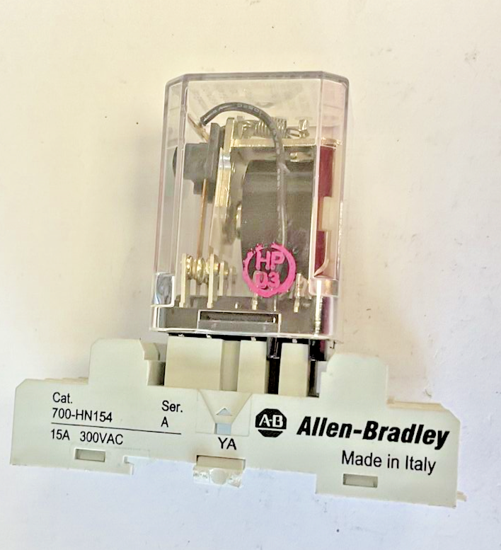 TYCO KUP-14D15-24 RELAY 24VDC W/ ALLEN BRADLEY 700-HN154 SER.A 15A ***LOTOF4***