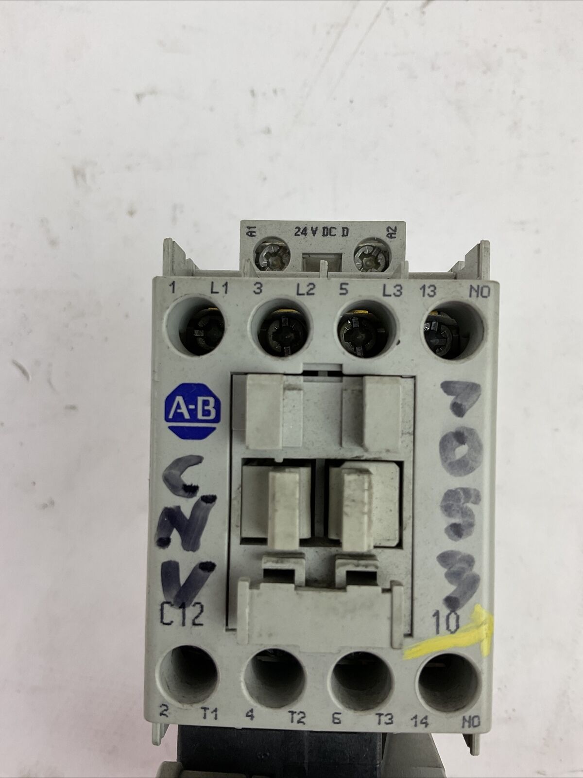 ALLEN BRADLEY STARTER (100-C12D*10 COIL 24VDC + 193-EECB 1.0-5.0A)