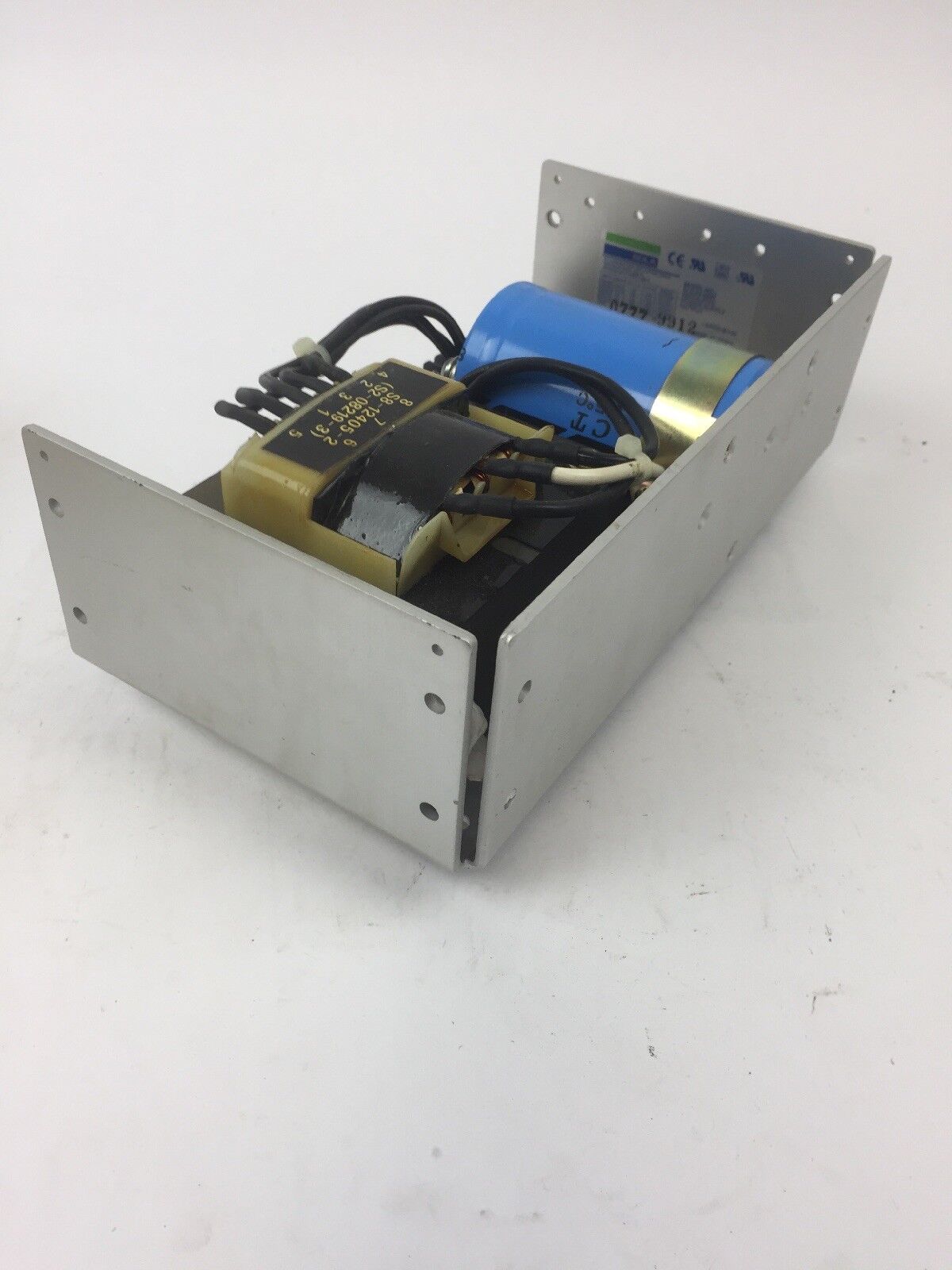 SOLA SLS-24-048T REGULATED POWER SUPPLY 240VAC 63HZ OUTPUT 24VDC