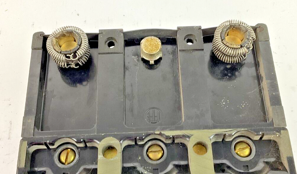 ITE CJ3B40000509 CIRCUIT BREAKER 400A 600VAC 3POLE FRAME CJ TYPE ET