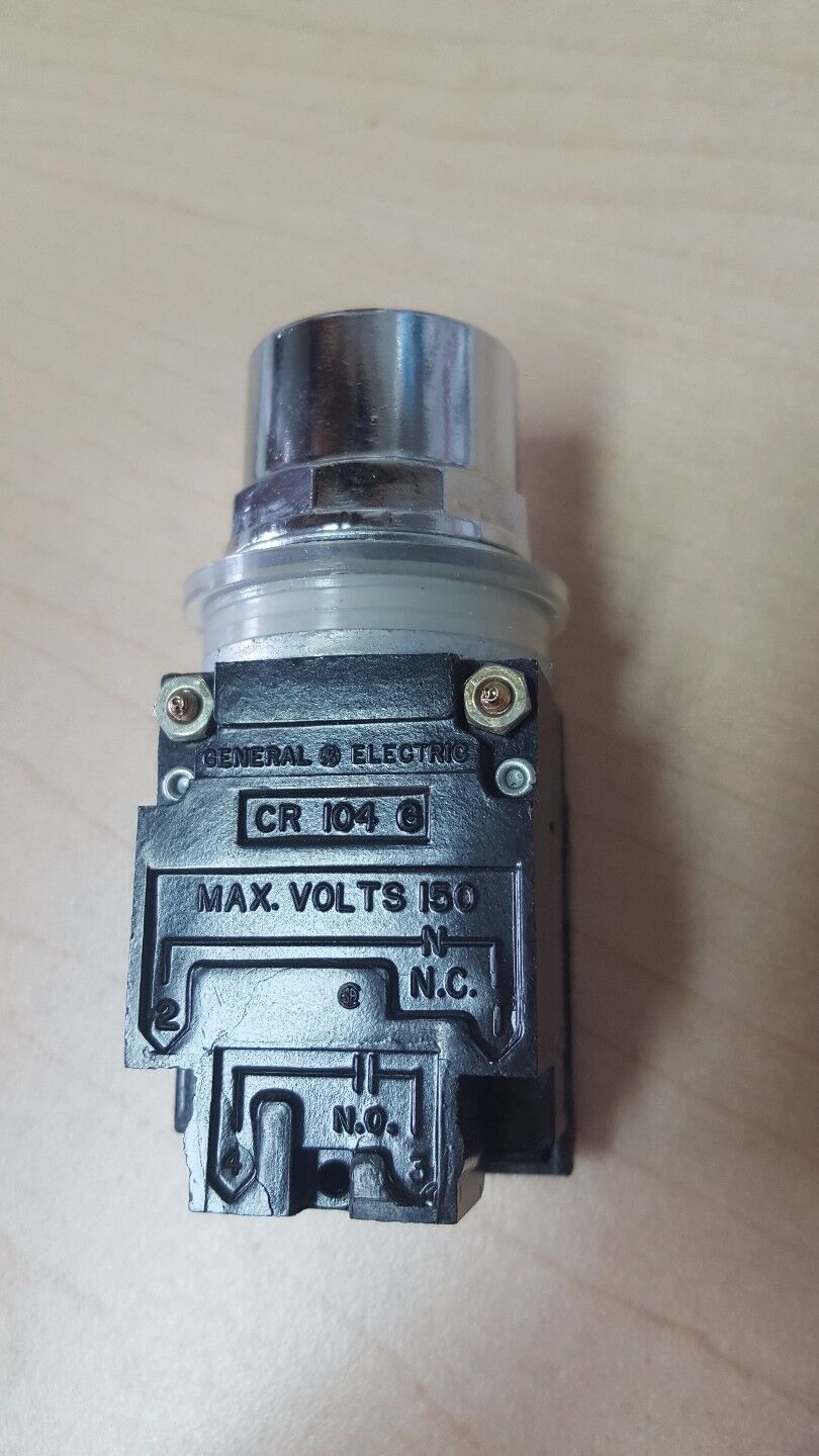 GENERAL ELECTRIC CR104E3324 PUSHBUTTON *NEW IN BOX*
