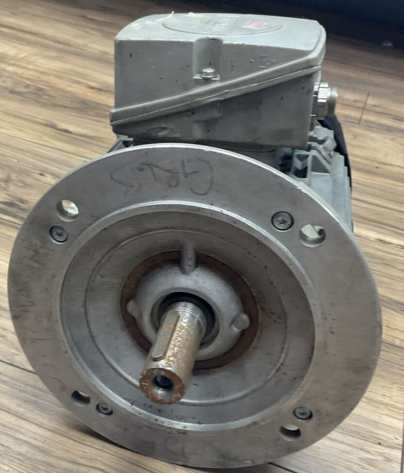 SIEMENS 1LE10231BB234FB4-Z MOTOR 460V 6.5A 1770RPM UD 1211/1483367-002-003