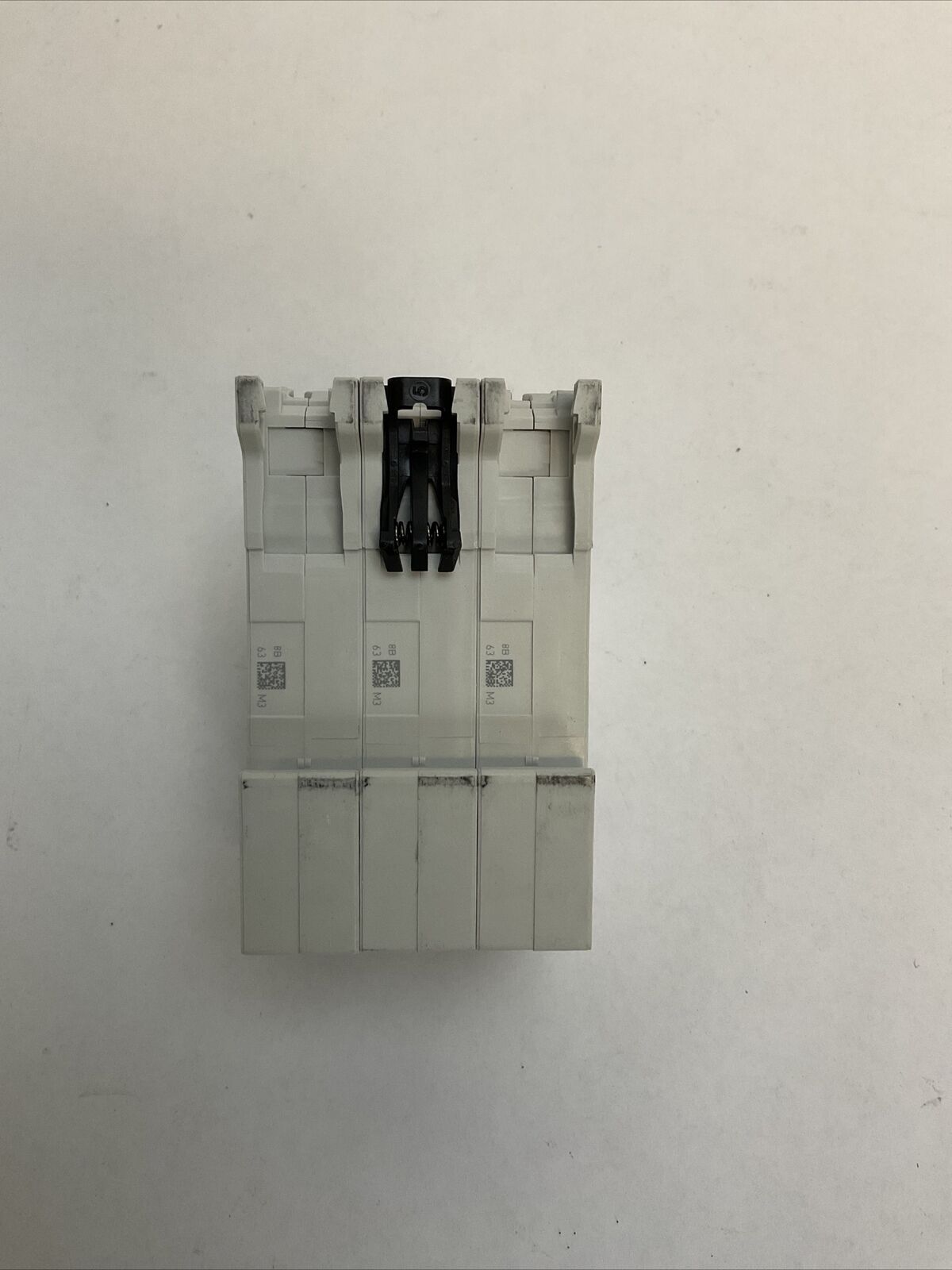 ALLEN BRADLEY 1492-SPM3B630 SER D SUPPLEMENTARY PROTECTOR 63A 480Y/277VAC