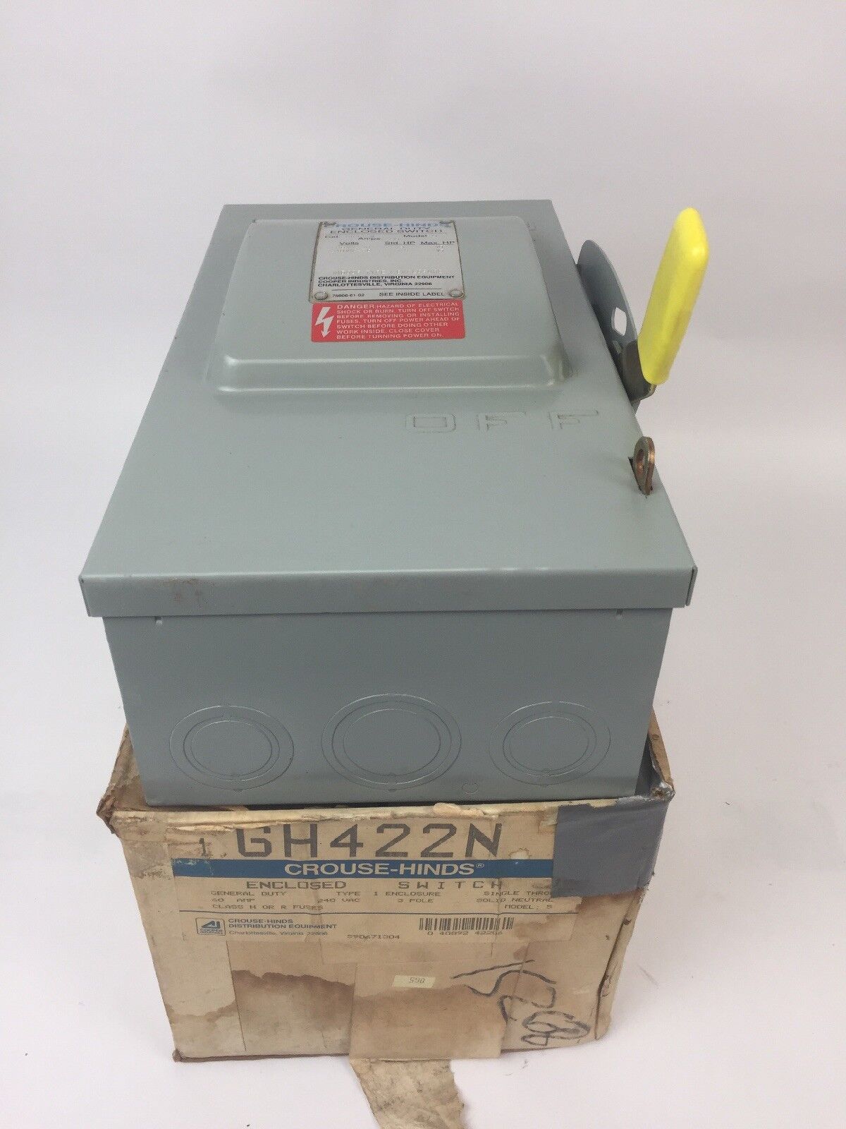 CROUSE HIND GH422N FUSIBLE ENCLOSED SWITCH 60A 240VAC 3 POLE TYPE 1