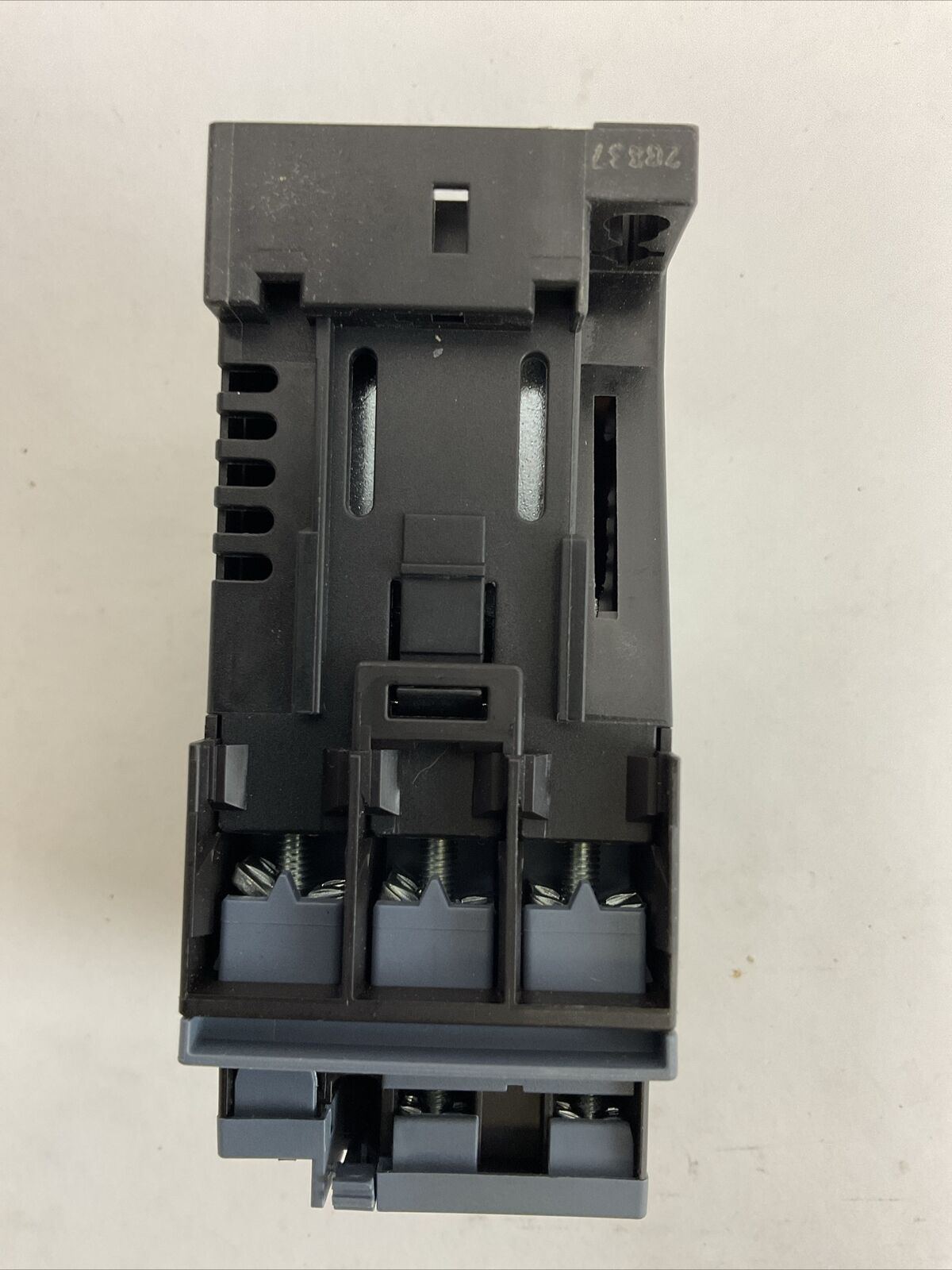 SIEMENS 3RT2026-1KB40 CONTACTOR AC-3 400V 25A 11kW 1NO 1NC COIL 17...30VDC