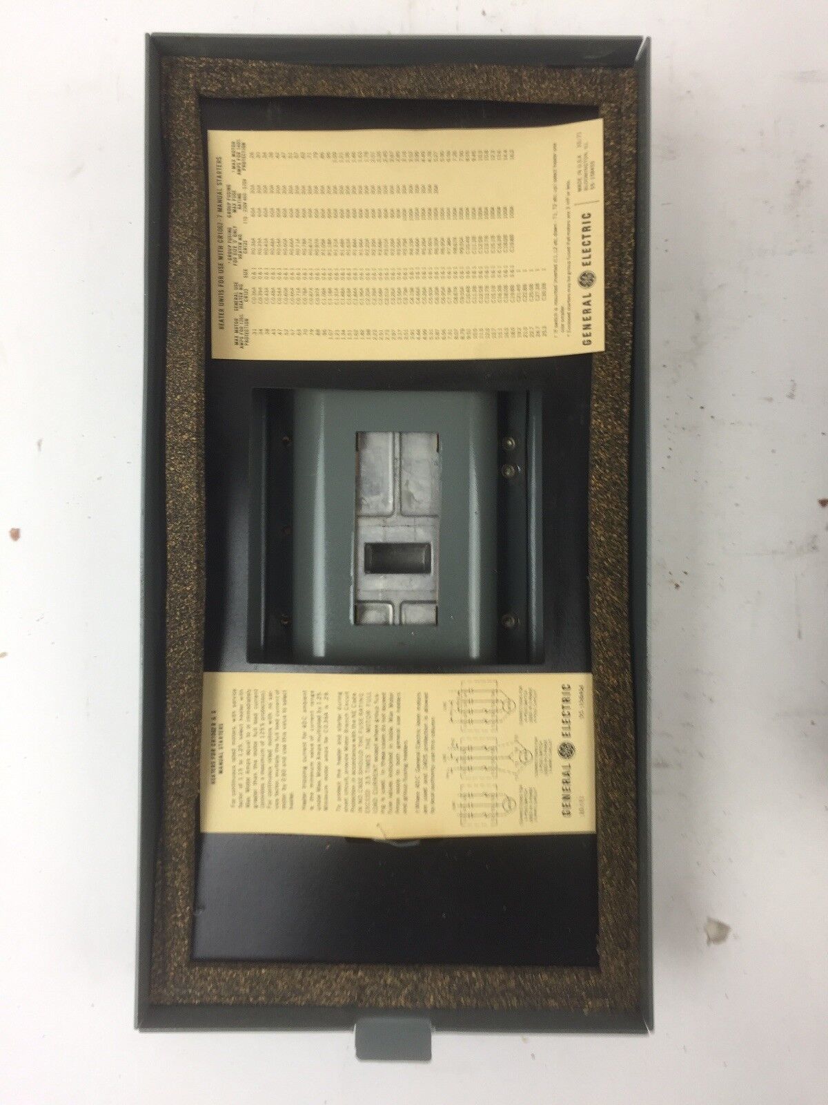 GE CR1062 S7G MANUAL STARTER 2 POLE TOGGLE OPER 1 OVERLOAD NEMA SIZE 1