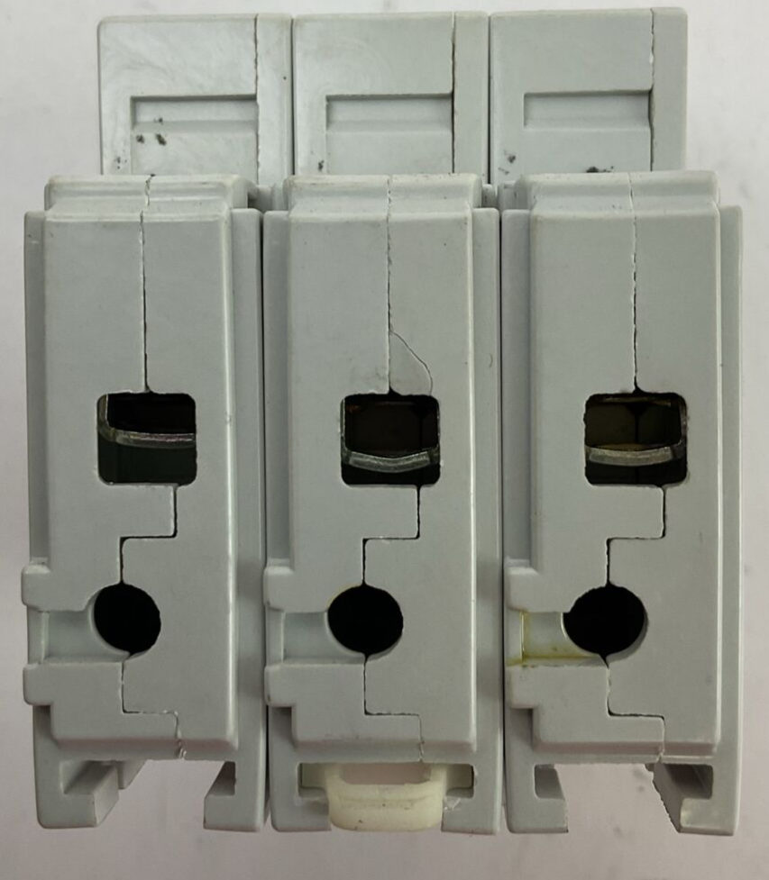 ALLEN BRADLEY 1492-CB3G400 MANUAL MOTOR CONTROLLER 40A 30HP 3P 480Y/277VAC SER C