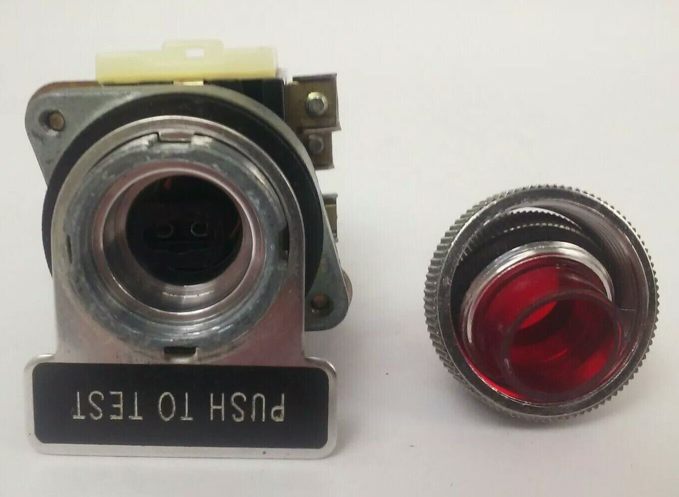 GENERAL ELECTRIC CR294UW221A2 RED PUSH BUTTON 110V 50/60HZ
