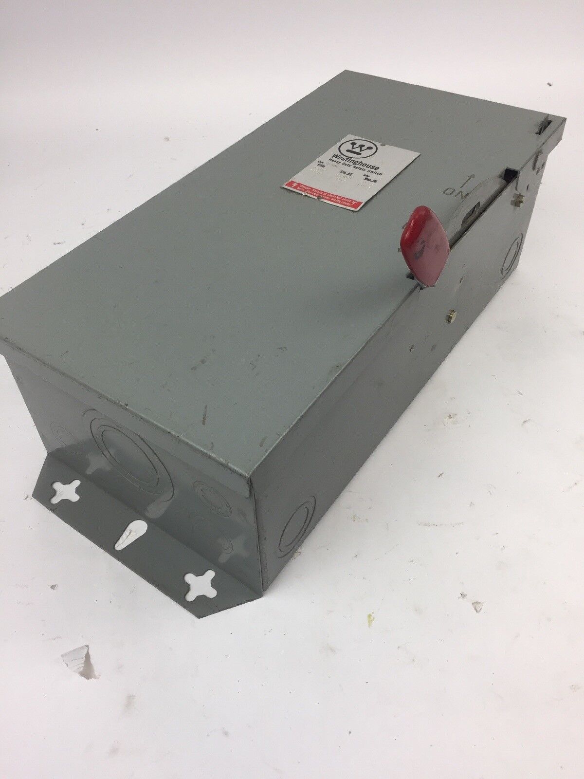 WESTINGHOUSE HFN361 HEAVY DUTY SAFETY SWITCH 600 VAC 30 AMP TYPE 1 ENCLOSURE
