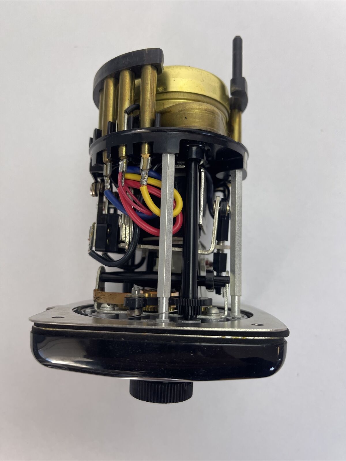 ATC AUTOMATIC TIMING & CONTROLS, INC 305B011A10PL TIMER 0-240 SECONDS 115V 60HZ
