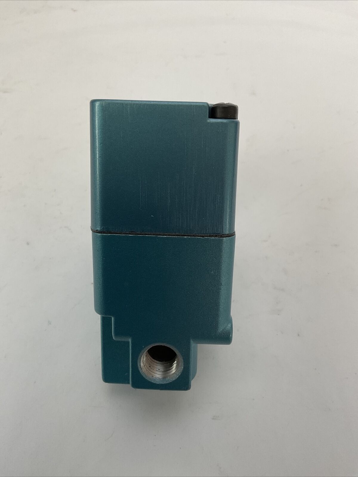 MAC 225B-111JC SOLENOID VALVE 110/120VAC 24VDC