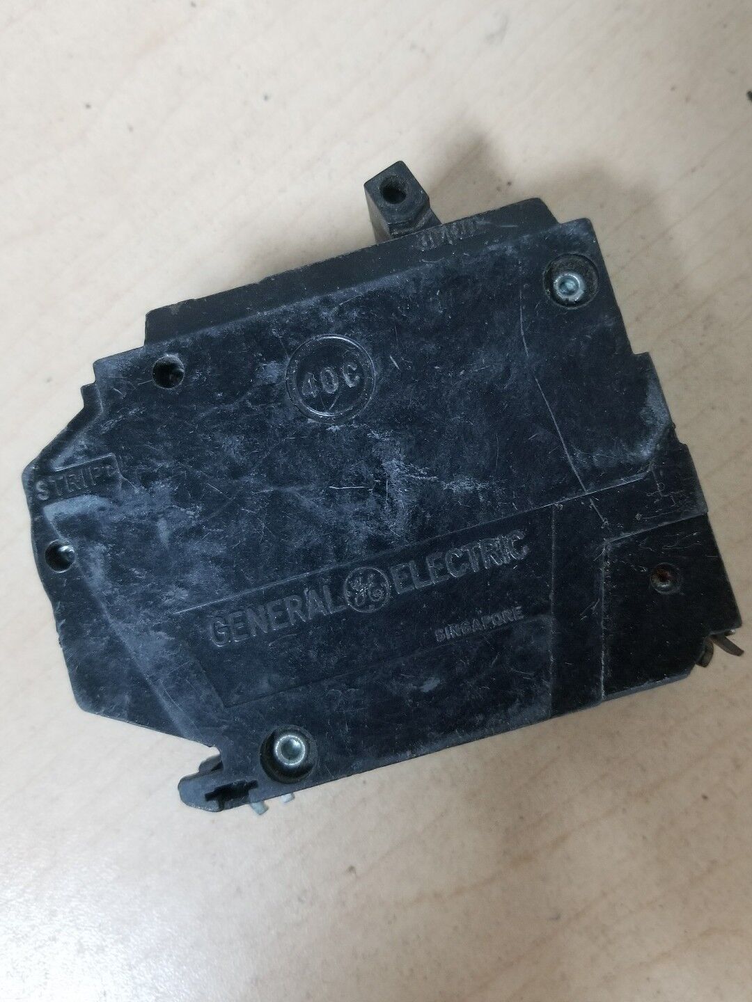 GE THQP230 GENERAL ELECTRIC 30 AMP 2 POLE TANDEM CIRCUIT BREAKER