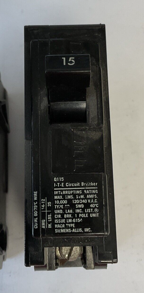 SIEMENS Q115 CIRCUIT BREAKER 120/240VAC 60HZ 15A 1POLE***LOTOF3***