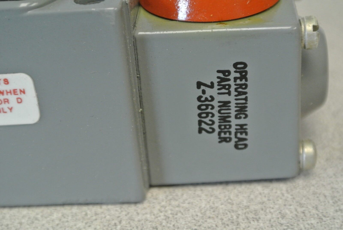 ALLEN-BRADLEY 802R-KF / OILTIGHT LIMIT SWITCH, SIDE PUSH ROLLER / NEW SURPLUS