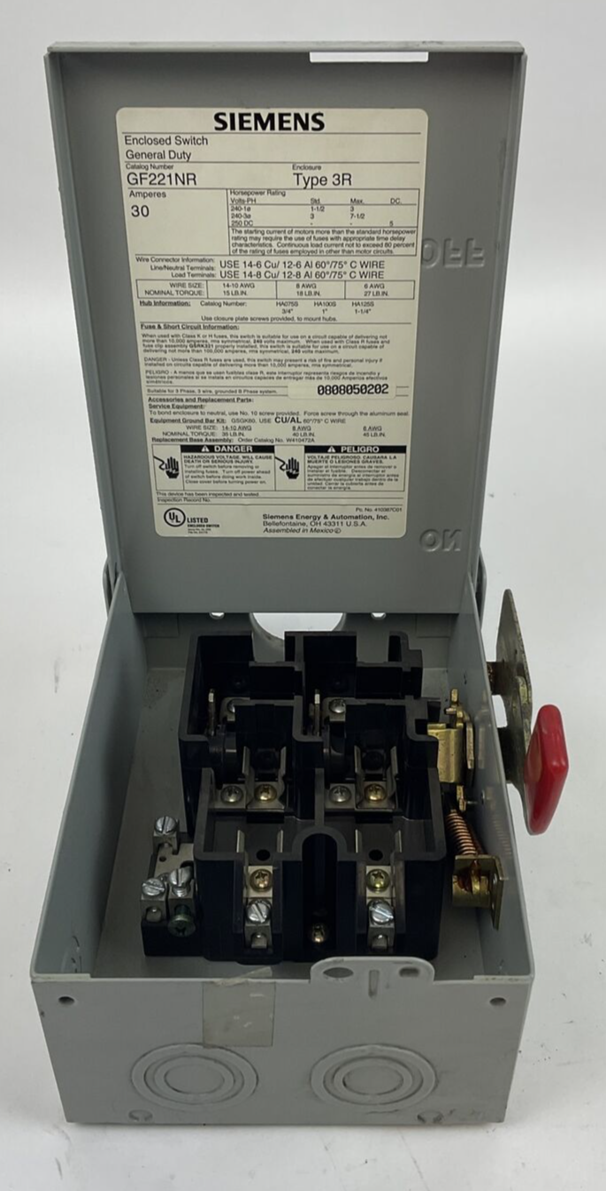 SIEMENS GF221NR ENCLOSED SAFETY SWITCH 30A TYPE 3R 240VAC