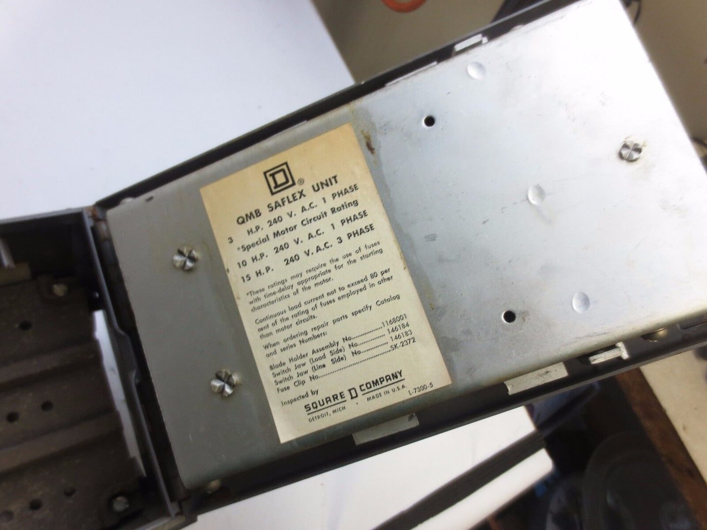 SQUARE D QMB2236T - QMB SAFLEX UNIT / PANEL SWITCH - 240V, 60A, 2P