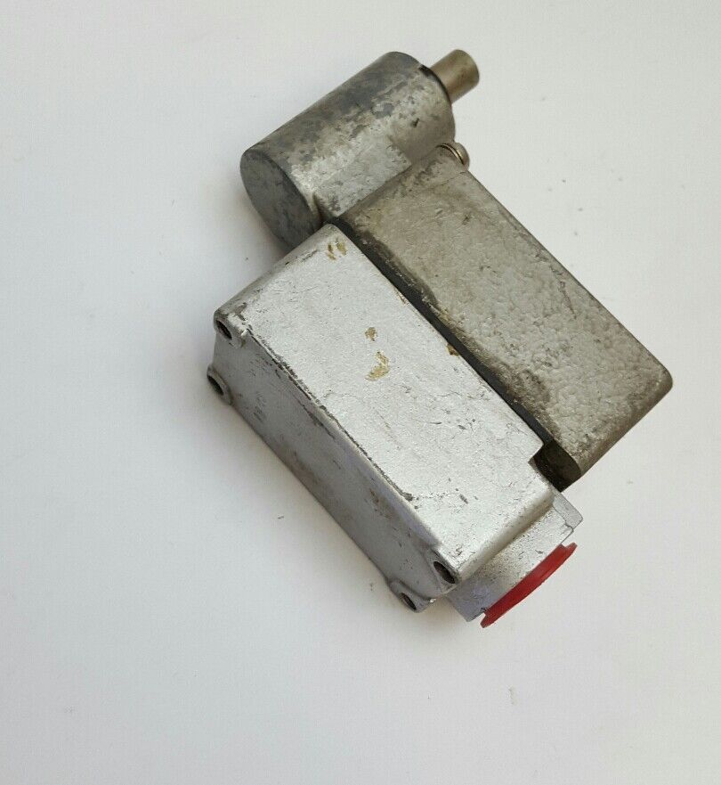 NAMCO SNAP LOCK SWITCH M8 350 120/480V