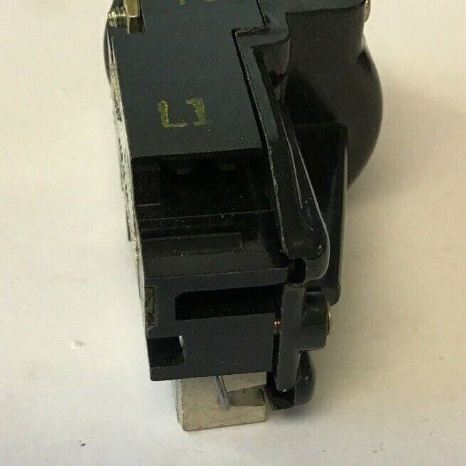 GENERAL ELECTRIC CR104C322 OILTIGHT INDICATOR LIGHT RED 115V AC/DC