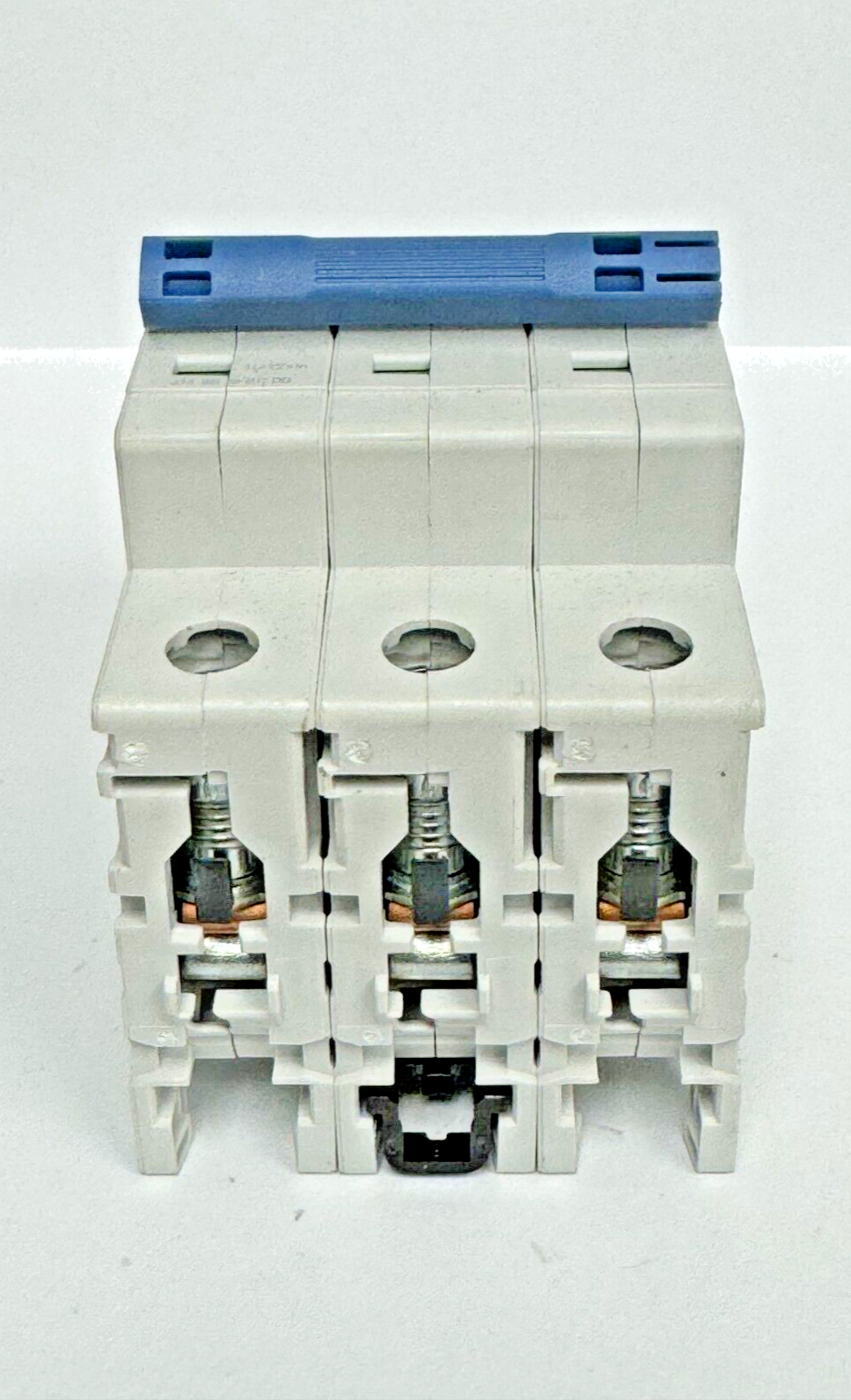 ALLEN-BRADLEY - 1492-SPM3D020 SER. D - CIRCUIT BREAKER - 3 P, 2 A, 277 V
