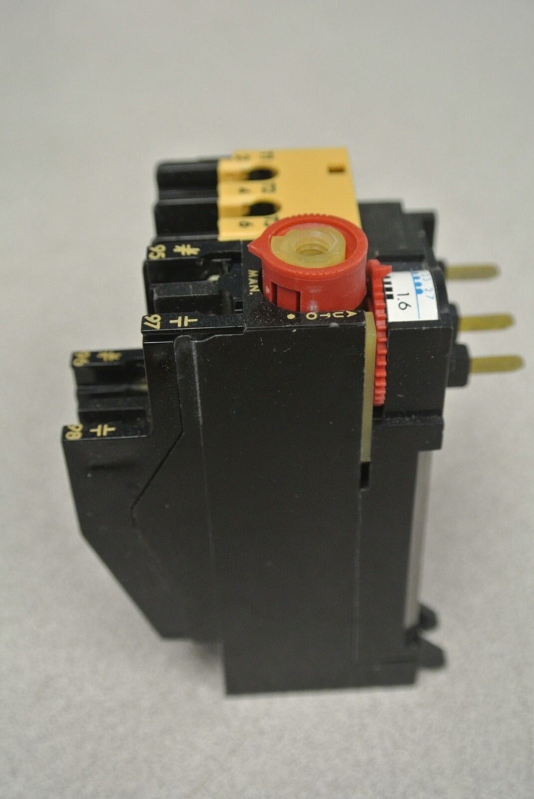 ALLEN-BRADLEY 193-BSB16 Ser. A BIMETALLIC OVERLOAD RELAY 1.1-1.6A / NEW SURPLUS