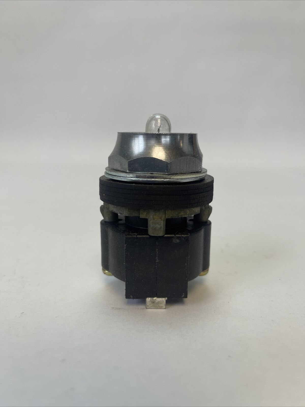 WESTINGHOUSE PB1HB0T2 PILOT LIGHT 220/240VAC 50/60HZ