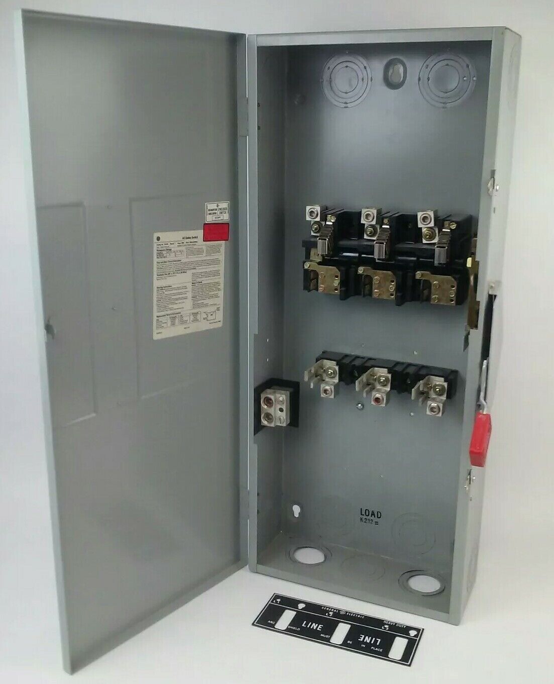 GE TH4324 MODEL 7 FUSIBLE SAFETY SWITCH 3P 200A 240V 60 TYPE 1 INDOOR ENCLOSURE