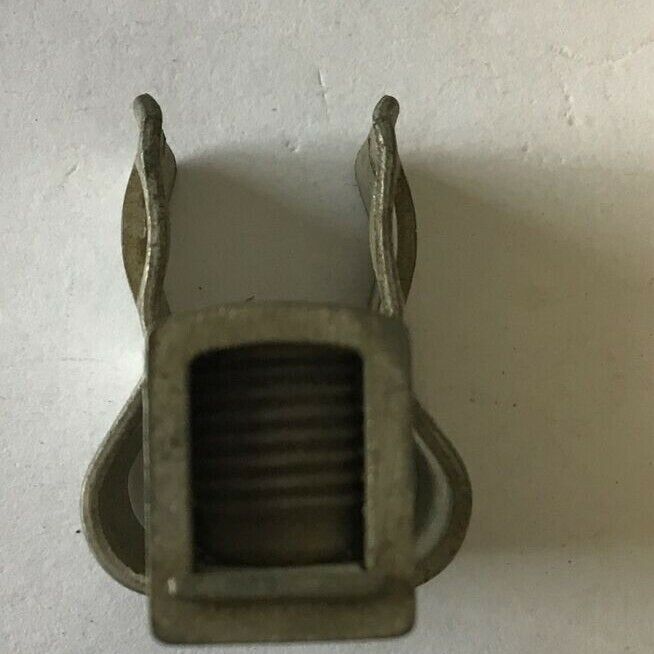 FUSE CLIP C12 WITH D1299 LUG ****LOTOF9***